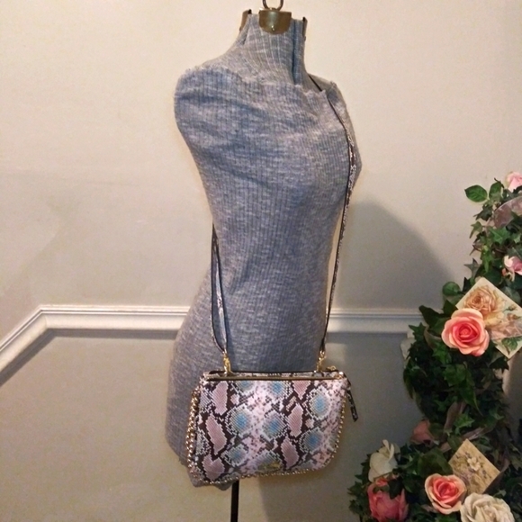 Jessica Simpson New Without Tags Camille Pink & Blue Snake Print Crossbody Purse - Picture 15 of 15